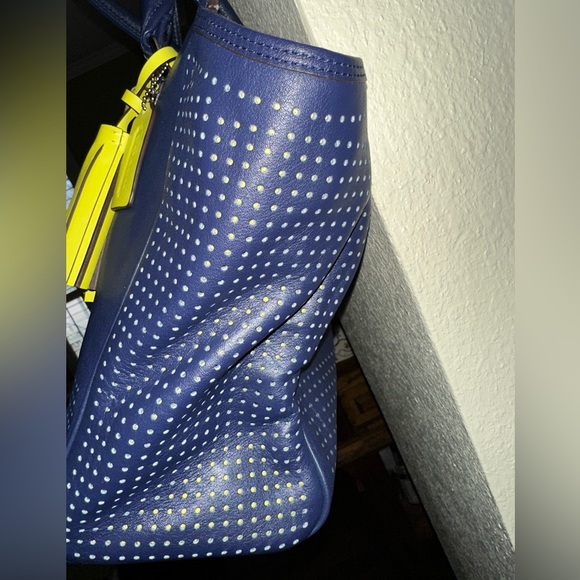 Coach Legacy Leather Perforated Medium Navy w/Citrine tassel 22390 - Picture 6 of 10